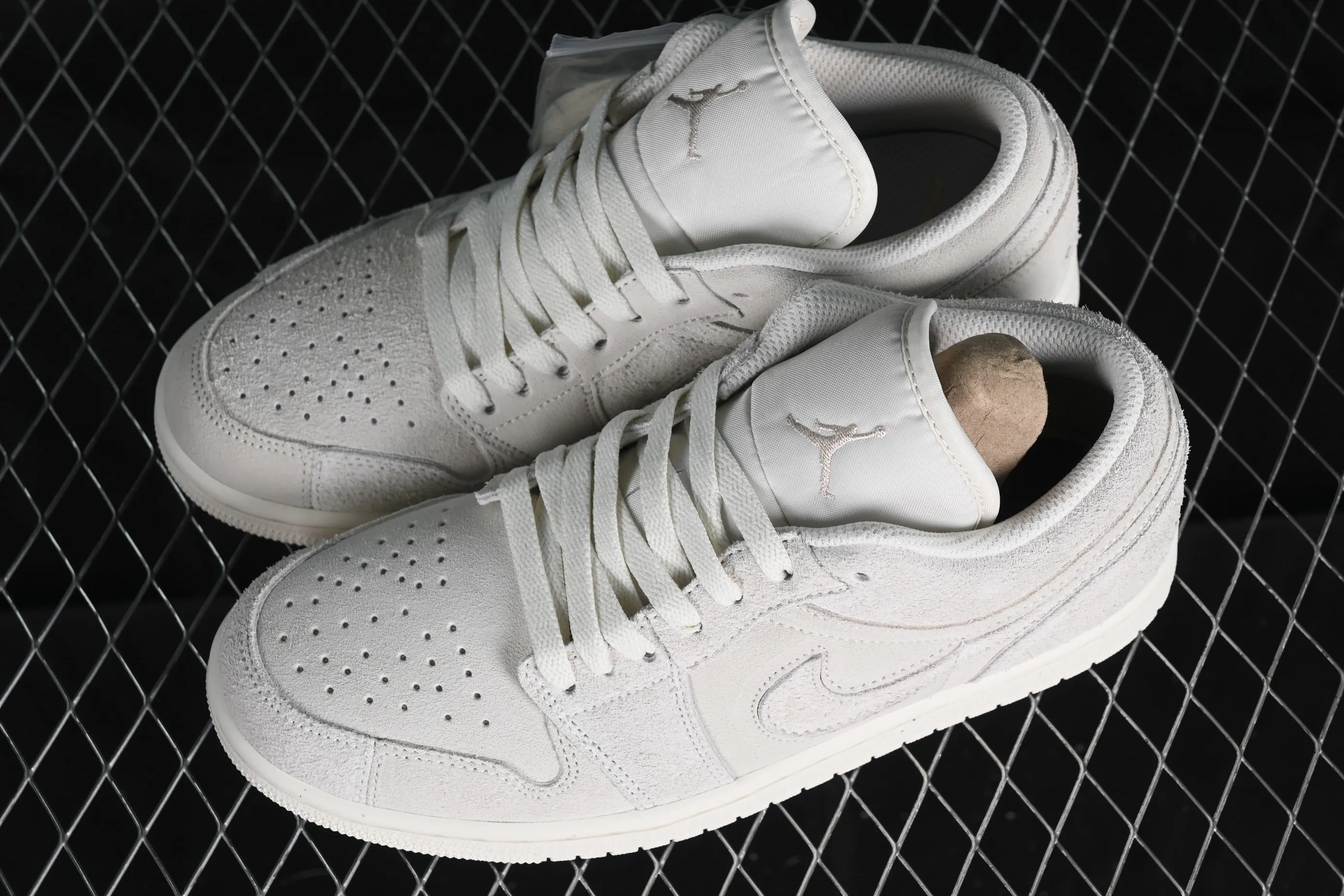All categories Air Jordan Jordan series basketball shoes Air Jordan 1 Low Air Jordan 1 Low AJ1 Joe 1 earth gray low-top cultural casual sneakers FQ3055-100